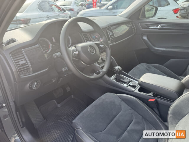 Шкода Kodiaq 2020 в Киеве на Automoto.ua Серый Шкода Kodiaq, объемом двигателя 2 л и пробегом 92 тыс. км за 28500 $, фото 3 на Automoto.ua