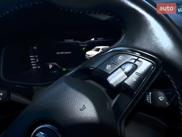 Сірий Шкода Kodiaq, об'ємом двигуна 1.98 л та пробігом 315 тис. км за 24985 $, фото 31 на Automoto.ua