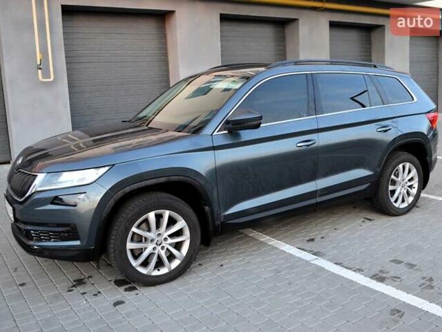 Сірий Шкода Kodiaq, об'ємом двигуна 1.98 л та пробігом 315 тис. км за 24985 $, фото 3 на Automoto.ua