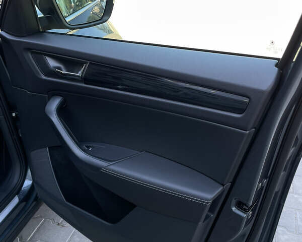 Серый Шкода Kodiaq, объемом двигателя 1.97 л и пробегом 222 тыс. км за 28000 $, фото 24 на Automoto.ua