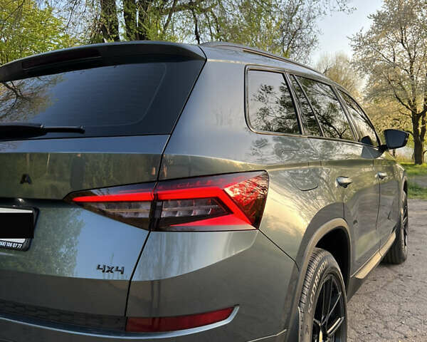 Сірий Шкода Kodiaq, об'ємом двигуна 1.98 л та пробігом 71 тис. км за 37700 $, фото 5 на Automoto.ua