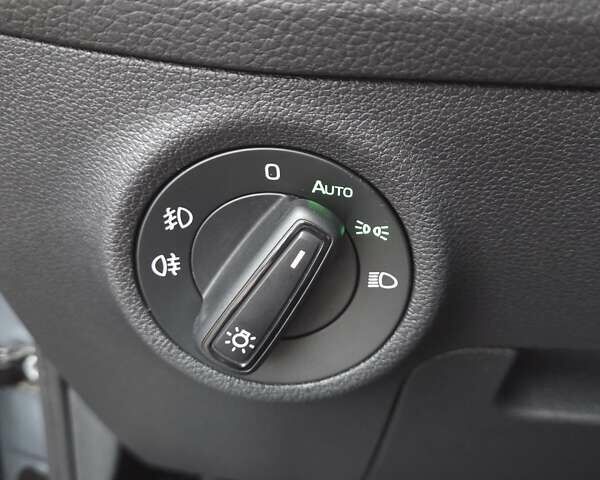 Сірий Шкода Kodiaq, об'ємом двигуна 1.98 л та пробігом 100 тис. км за 23000 $, фото 10 на Automoto.ua