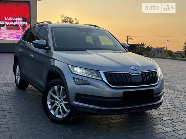 Серый Шкода Kodiaq, объемом двигателя 2 л и пробегом 120 тыс. км за 29900 $, фото 3 на Automoto.ua