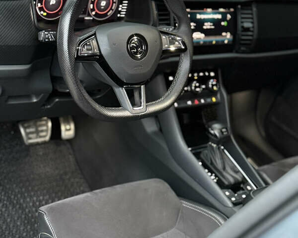Сірий Шкода Kodiaq, об'ємом двигуна 1.97 л та пробігом 150 тис. км за 35350 $, фото 18 на Automoto.ua