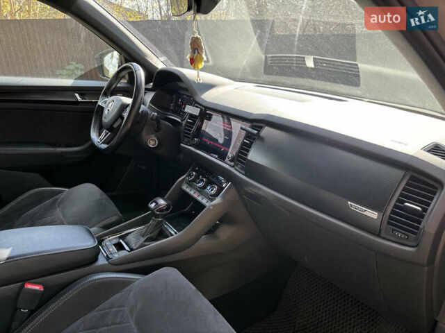 Шкода Kodiaq 2020 у Києві на Automoto.ua Сірий Шкода Kodiaq, об'ємом двигуна 2 л та пробігом 255 тис. км за 25999 $, фото 22 на Automoto.ua