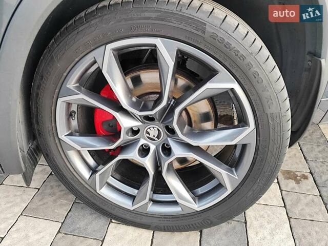 Серый Шкода Kodiaq, объемом двигателя 1.97 л и пробегом 117 тыс. км за 37900 $, фото 48 на Automoto.ua