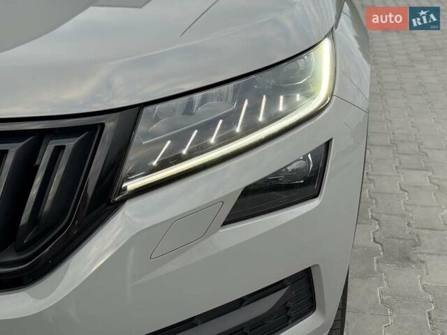 Шкода Kodiaq 2020 в Луцке на Automoto.ua Серый Шкода Kodiaq, объемом двигателя 1.97 л и пробегом 175 тыс. км за 37107 $, фото 13 на Automoto.ua