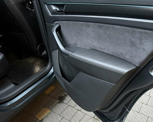 Сірий Шкода Kodiaq, об'ємом двигуна 1.97 л та пробігом 150 тис. км за 35350 $, фото 35 на Automoto.ua