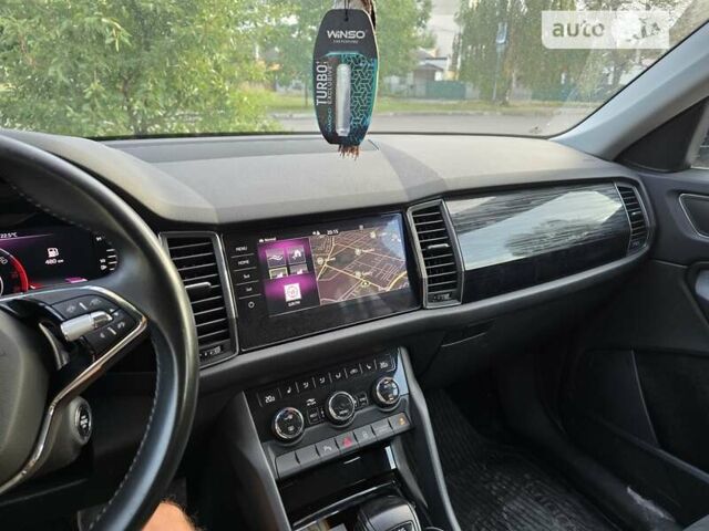 Серый Шкода Kodiaq, объемом двигателя 1.98 л и пробегом 312 тыс. км за 22500 $, фото 6 на Automoto.ua
