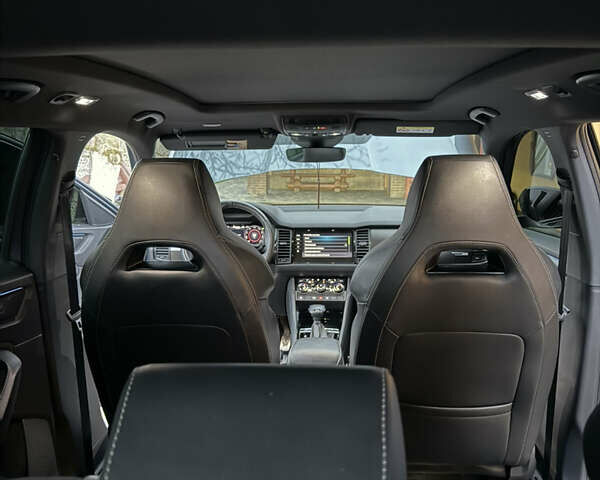 Сірий Шкода Kodiaq, об'ємом двигуна 1.97 л та пробігом 150 тис. км за 35350 $, фото 37 на Automoto.ua