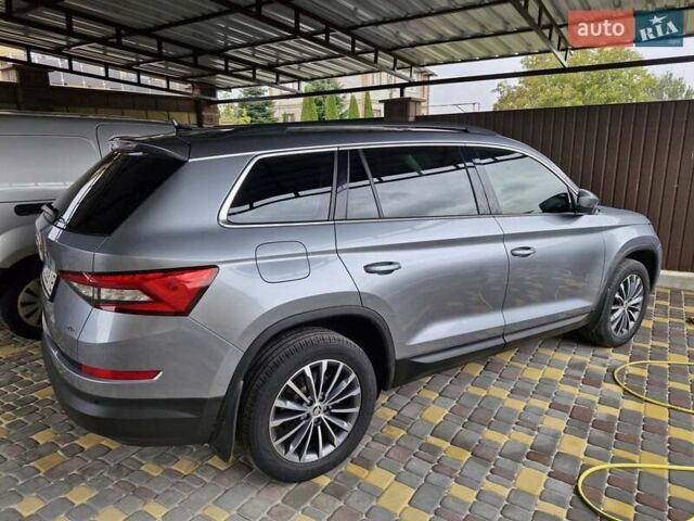 Шкода Kodiaq 2020 в Кривом Роге на Automoto.ua Серый Шкода Kodiaq, объемом двигателя 0 л и пробегом 66 тыс. км за 35000 $, фото 42 на Automoto.ua