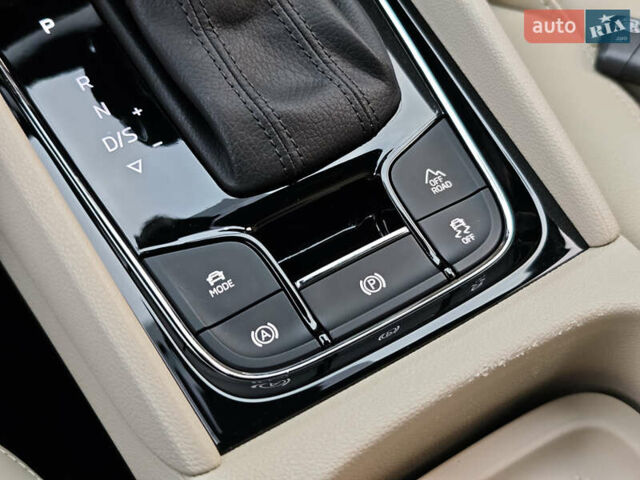 Шкода Kodiaq 2020 в Луцке на Automoto.ua Серый Шкода Kodiaq, объемом двигателя 2 л и пробегом 222 тыс. км за 31191 $, фото 55 на Automoto.ua