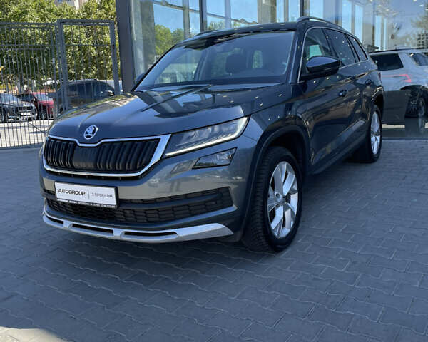 Серый Шкода Kodiaq, объемом двигателя 1.97 л и пробегом 222 тыс. км за 28000 $, фото 1 на Automoto.ua