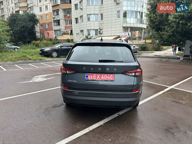 Шкода Kodiaq 2020 у Києві на Automoto.ua Сірий Шкода Kodiaq, об'ємом двигуна 2 л та пробігом 140 тис. км за 33800 $, фото 3 на Automoto.ua