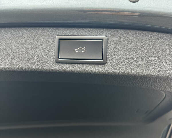 Серый Шкода Kodiaq, объемом двигателя 1.97 л и пробегом 17 тыс. км за 33000 $, фото 18 на Automoto.ua