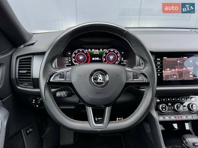 Шкода Kodiaq 2020 в Луцке на Automoto.ua Серый Шкода Kodiaq, объемом двигателя 1.97 л и пробегом 175 тыс. км за 37107 $, фото 44 на Automoto.ua