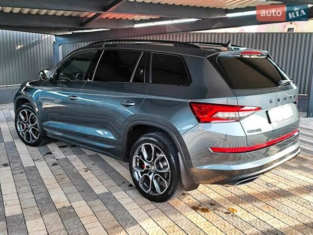Серый Шкода Kodiaq, объемом двигателя 1.97 л и пробегом 117 тыс. км за 37900 $, фото 2 на Automoto.ua