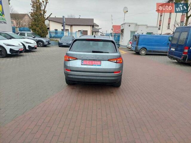 Сірий Шкода Kodiaq, об'ємом двигуна 1.98 л та пробігом 291 тис. км за 25500 $, фото 4 на Automoto.ua