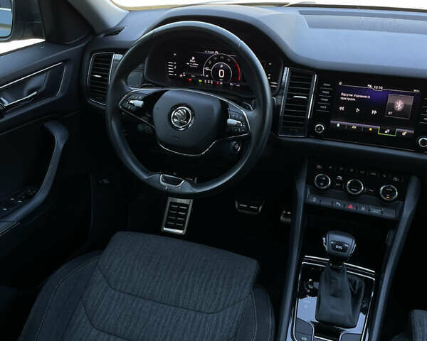 Серый Шкода Kodiaq, объемом двигателя 1.97 л и пробегом 222 тыс. км за 28000 $, фото 23 на Automoto.ua