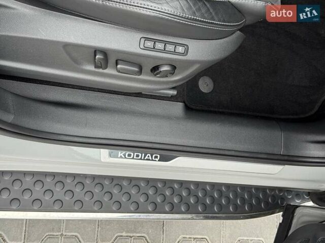Шкода Kodiaq 2020 в Луцке на Automoto.ua Серый Шкода Kodiaq, объемом двигателя 1.97 л и пробегом 175 тыс. км за 37107 $, фото 41 на Automoto.ua