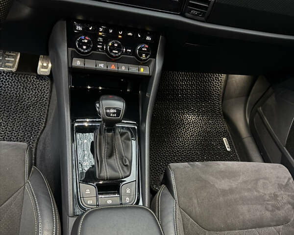Сірий Шкода Kodiaq, об'ємом двигуна 1.97 л та пробігом 150 тис. км за 35350 $, фото 19 на Automoto.ua