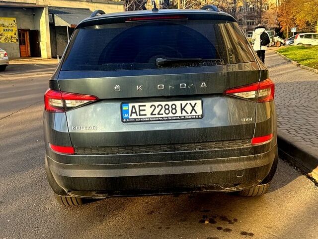 Серый Шкода Kodiaq, объемом двигателя 2 л и пробегом 78 тыс. км за 33000 $, фото 4 на Automoto.ua
