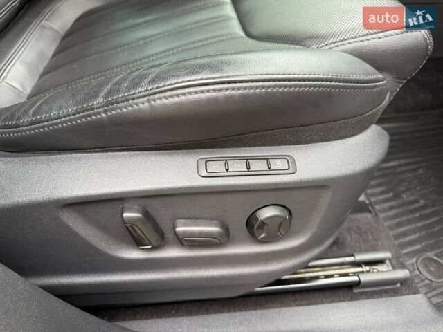 Серый Шкода Kodiaq, объемом двигателя 1.97 л и пробегом 204 тыс. км за 32000 $, фото 45 на Automoto.ua