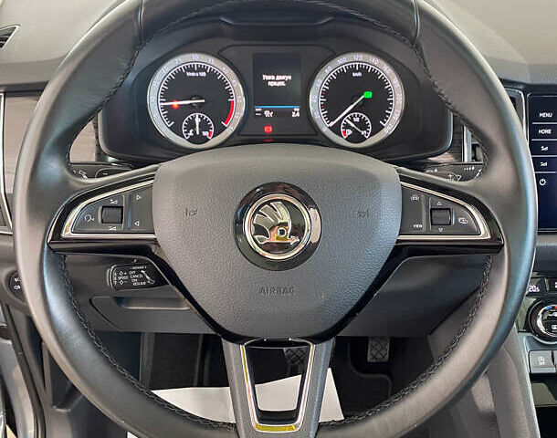 Серый Шкода Kodiaq, объемом двигателя 1.97 л и пробегом 179 тыс. км за 29950 $, фото 17 на Automoto.ua