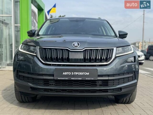 Серый Шкода Kodiaq, объемом двигателя 1.97 л и пробегом 92 тыс. км за 28990 $, фото 2 на Automoto.ua