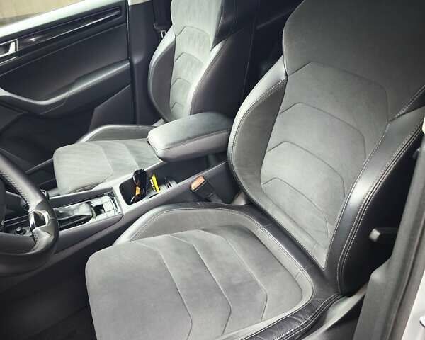 Серый Шкода Kodiaq, объемом двигателя 1.98 л и пробегом 129 тыс. км за 28500 $, фото 5 на Automoto.ua