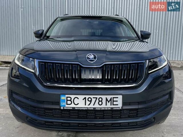 Серый Шкода Kodiaq, объемом двигателя 1.98 л и пробегом 70 тыс. км за 31500 $, фото 4 на Automoto.ua