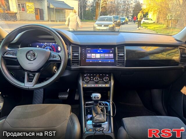 Серый Шкода Kodiaq, объемом двигателя 2 л и пробегом 78 тыс. км за 33000 $, фото 7 на Automoto.ua