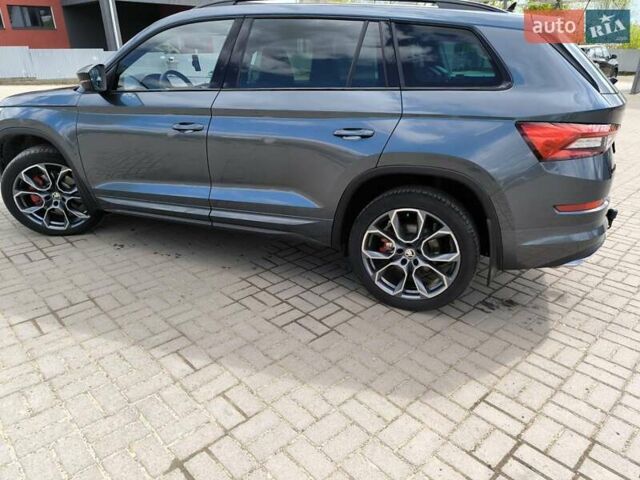 Сірий Шкода Kodiaq, об'ємом двигуна 1.97 л та пробігом 173 тис. км за 41630 $, фото 4 на Automoto.ua