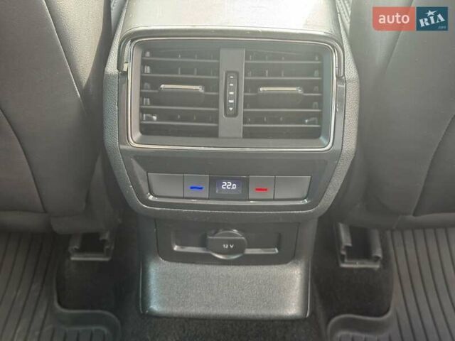 Серый Шкода Kodiaq, объемом двигателя 1.97 л и пробегом 92 тыс. км за 28990 $, фото 25 на Automoto.ua