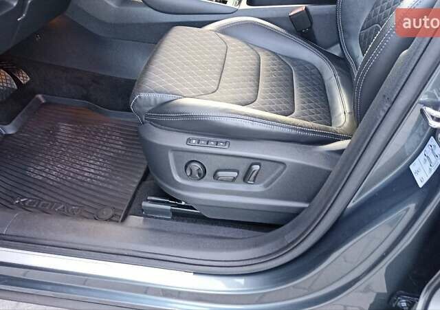 Серый Шкода Kodiaq, объемом двигателя 2 л и пробегом 170 тыс. км за 28200 $, фото 14 на Automoto.ua