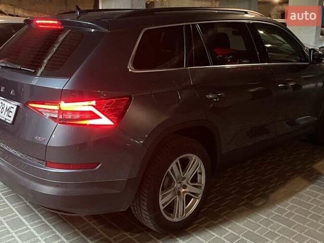 Серый Шкода Kodiaq, объемом двигателя 1.98 л и пробегом 70 тыс. км за 31500 $, фото 35 на Automoto.ua