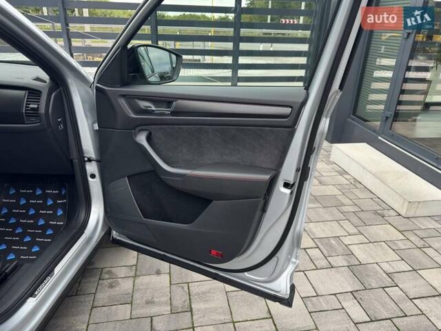 Серый Шкода Kodiaq, объемом двигателя 2 л и пробегом 145 тыс. км за 37900 $, фото 35 на Automoto.ua