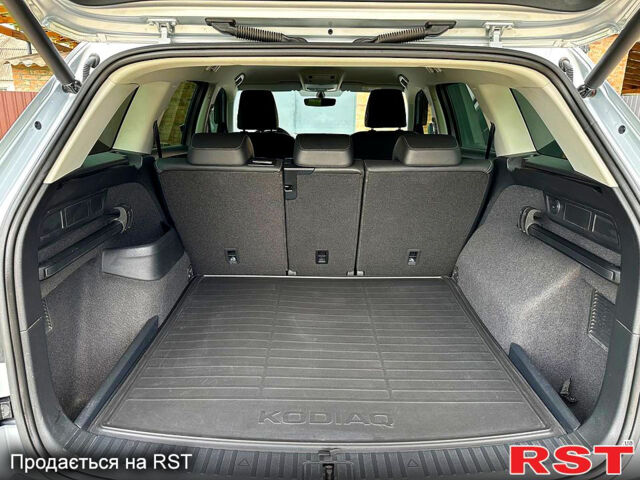 Серый Шкода Kodiaq, объемом двигателя 2 л и пробегом 33 тыс. км за 34000 $, фото 13 на Automoto.ua
