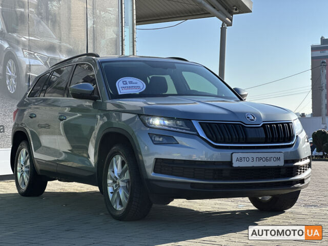 Шкода Kodiaq 2020 в Хмельницком на Automoto.ua Серый Шкода Kodiaq, объемом двигателя 2 л и пробегом 93 тыс. км за 31239 $, фото 1 на Automoto.ua