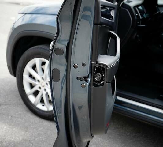 Серый Шкода Kodiaq, объемом двигателя 1.98 л и пробегом 58 тыс. км за 30500 $, фото 21 на Automoto.ua