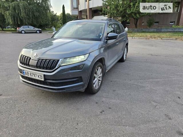 Серый Шкода Kodiaq, объемом двигателя 1.98 л и пробегом 312 тыс. км за 22500 $, фото 4 на Automoto.ua