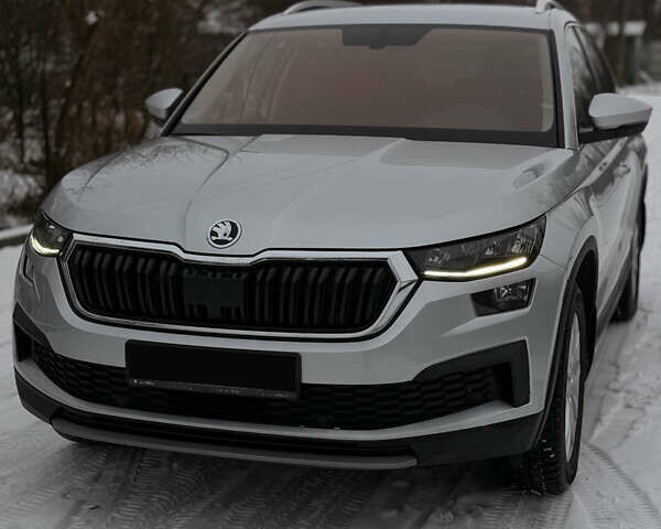 Сірий Шкода Kodiaq, об'ємом двигуна 2 л та пробігом 126 тис. км за 32100 $, фото 3 на Automoto.ua