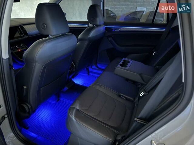 Серый Шкода Kodiaq, объемом двигателя 2 л и пробегом 107 тыс. км за 34600 $, фото 138 на Automoto.ua