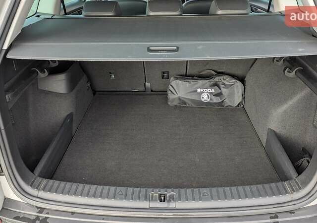 Серый Шкода Kodiaq, объемом двигателя 1.98 л и пробегом 110 тыс. км за 30000 $, фото 11 на Automoto.ua