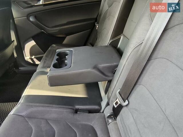 Серый Шкода Kodiaq, объемом двигателя 1.98 л и пробегом 112 тыс. км за 30787 $, фото 18 на Automoto.ua