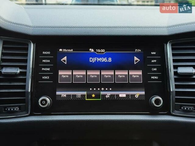 Серый Шкода Kodiaq, объемом двигателя 1.98 л и пробегом 36 тыс. км за 32999 $, фото 38 на Automoto.ua