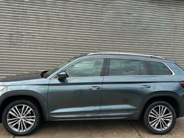 Серый Шкода Kodiaq, объемом двигателя 2 л и пробегом 18 тыс. км за 24000 $, фото 2 на Automoto.ua