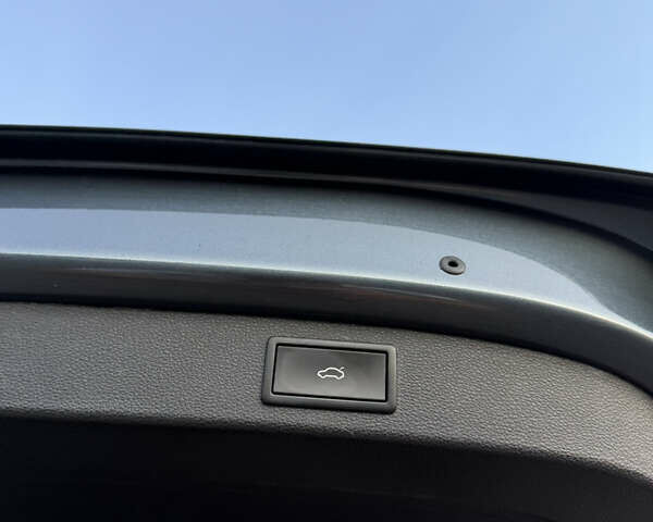Сірий Шкода Kodiaq, об'ємом двигуна 2 л та пробігом 174 тис. км за 31999 $, фото 39 на Automoto.ua