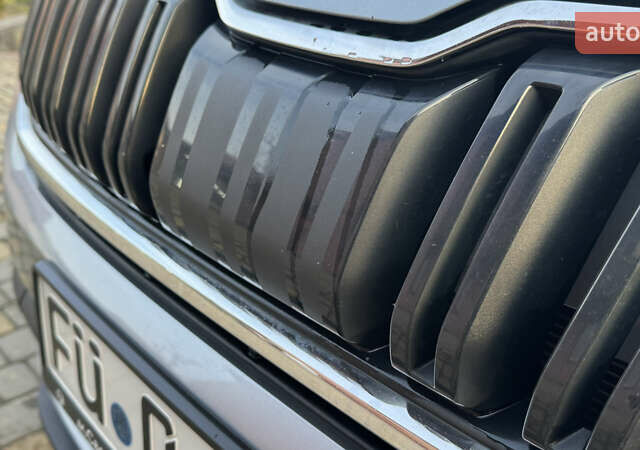 Серый Шкода Kodiaq, объемом двигателя 1.97 л и пробегом 141 тыс. км за 29999 $, фото 147 на Automoto.ua