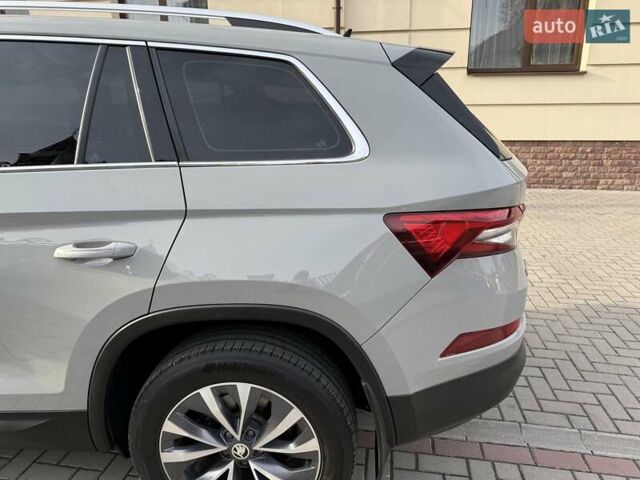 Серый Шкода Kodiaq, объемом двигателя 2 л и пробегом 107 тыс. км за 34600 $, фото 38 на Automoto.ua